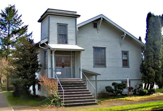 Salem, Oregon Church of the Nazarene, 1913-1931. Currently the Friends Meeting House (photo from salem-heritage-network-blogspot).